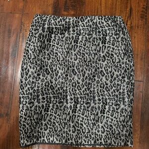 Sunny Leigh Black and Shiny Silver Animal Print Pencil Skirt lined 10. City chic